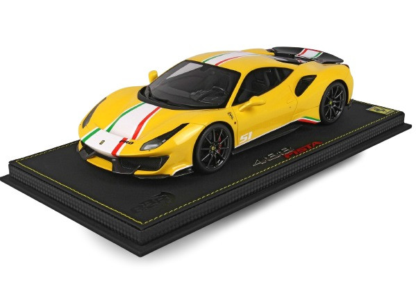 Ferrari 488 Pista Piloti Ferrari Giallo Modena 1/18