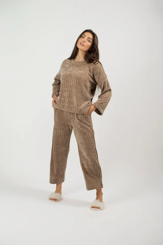 Be Cosy knitted loungewear set in light brown