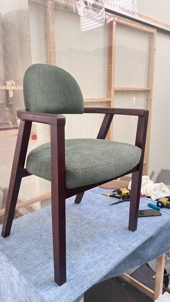 Natural Solid Wood Stylish Dining Chair