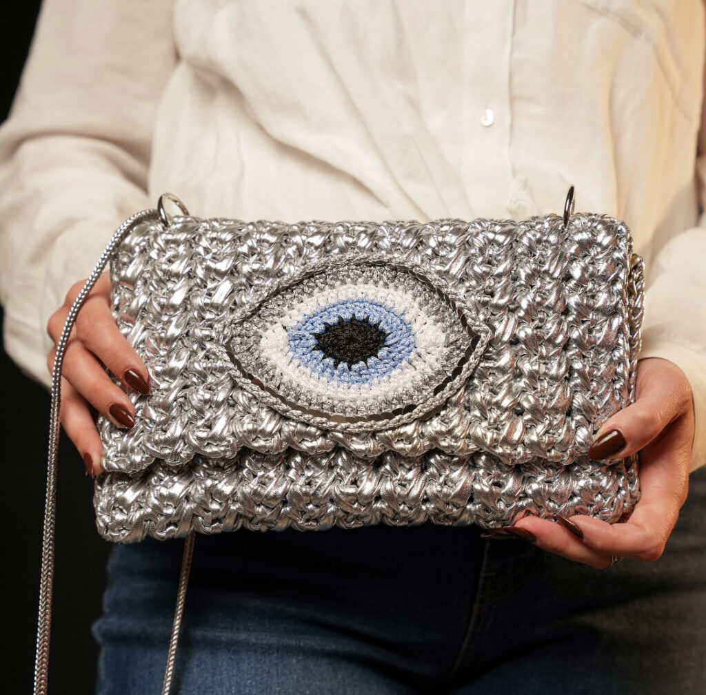 Crochet handbag