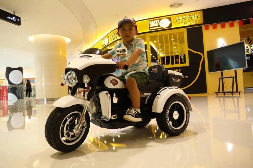 Harley-Davidson motorcycle for children with motor and battery - 5288